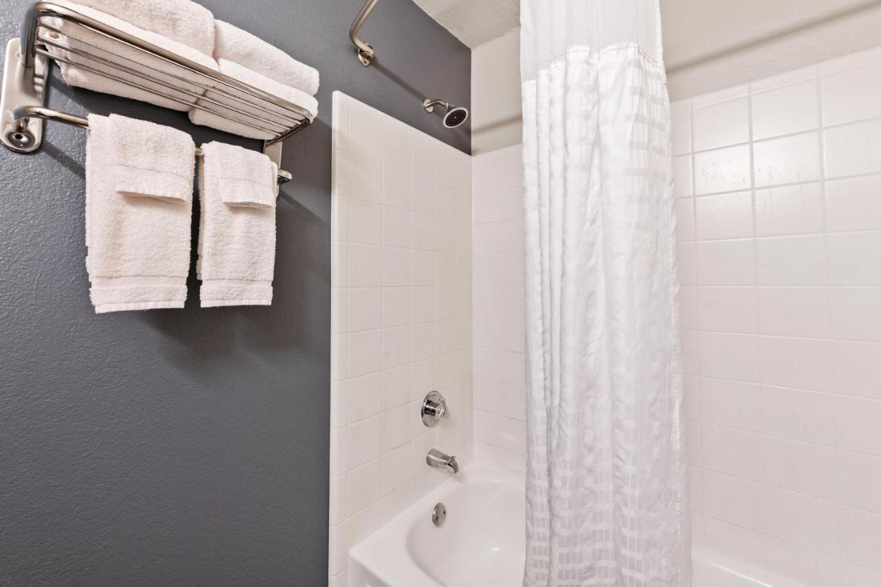 Extended Stay America Select Suites - Charlotte - Airport Buitenkant foto