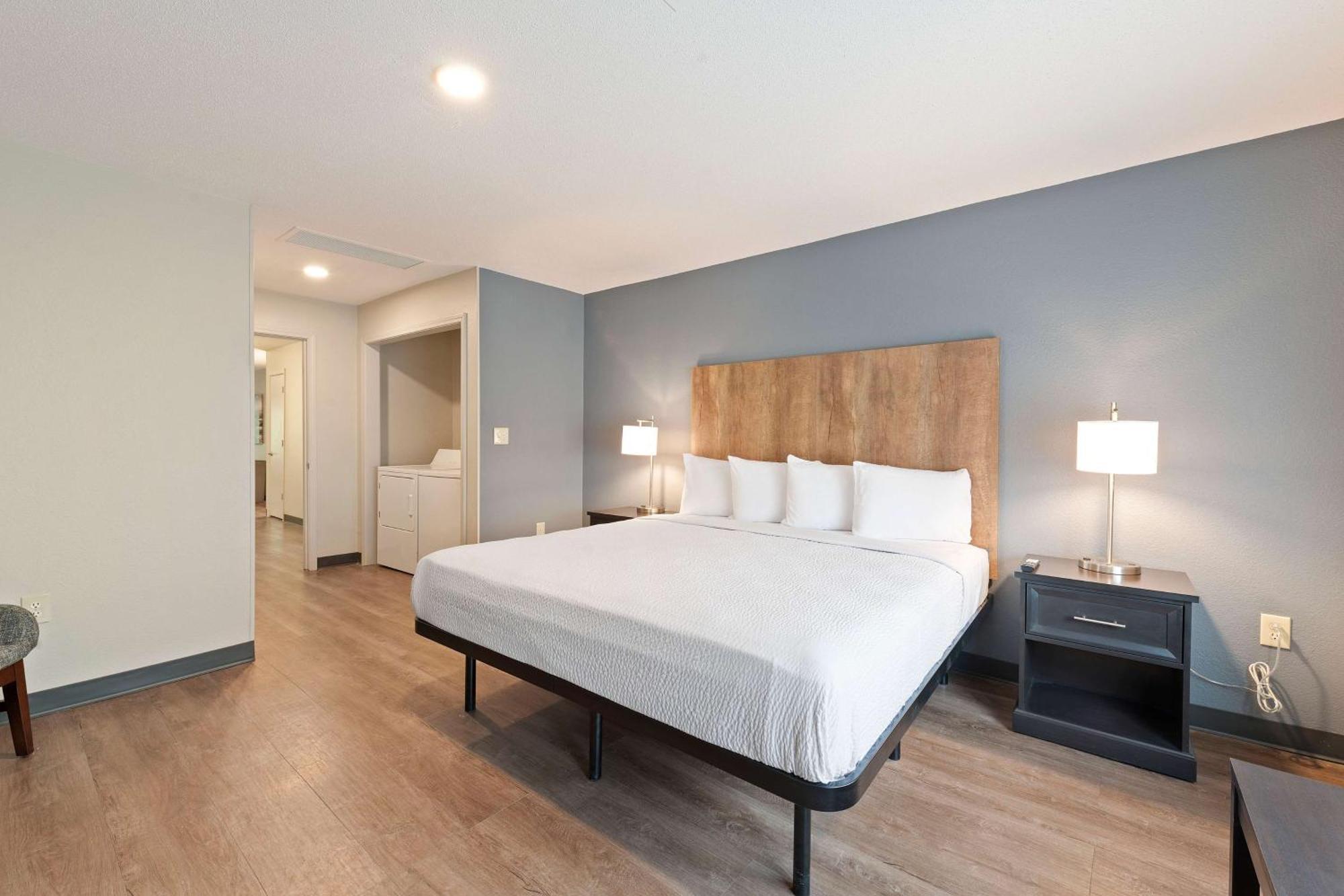 Extended Stay America Select Suites - Charlotte - Airport Buitenkant foto