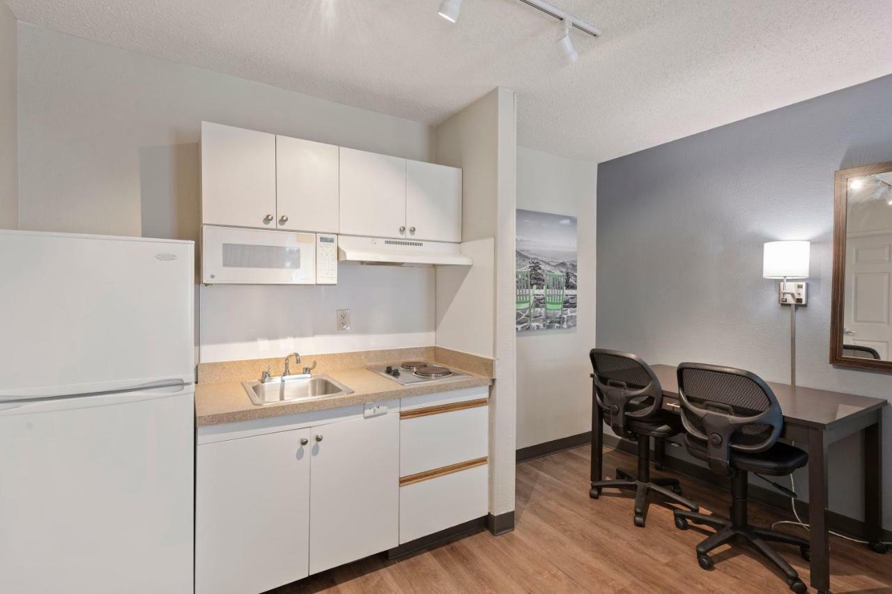 Extended Stay America Select Suites - Charlotte - Airport Buitenkant foto