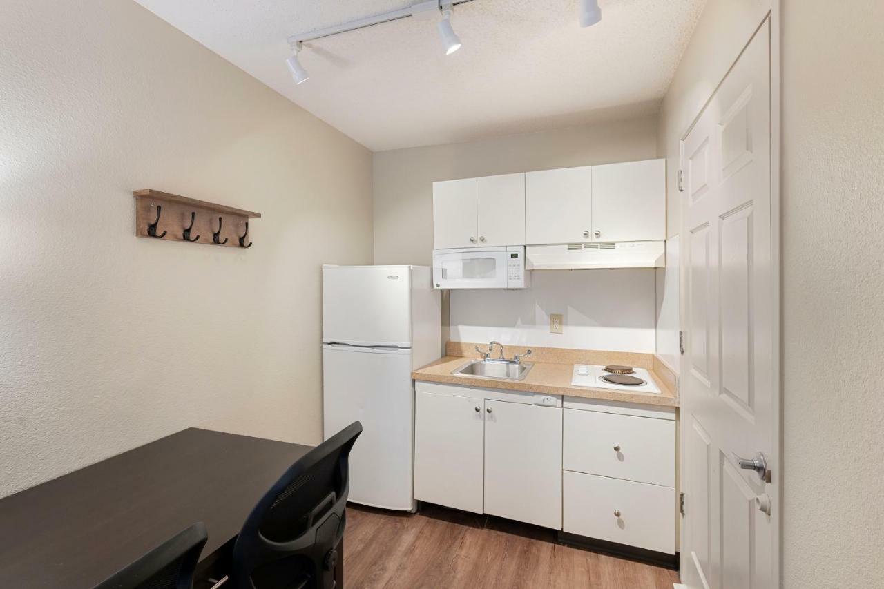 Extended Stay America Select Suites - Charlotte - Airport Buitenkant foto