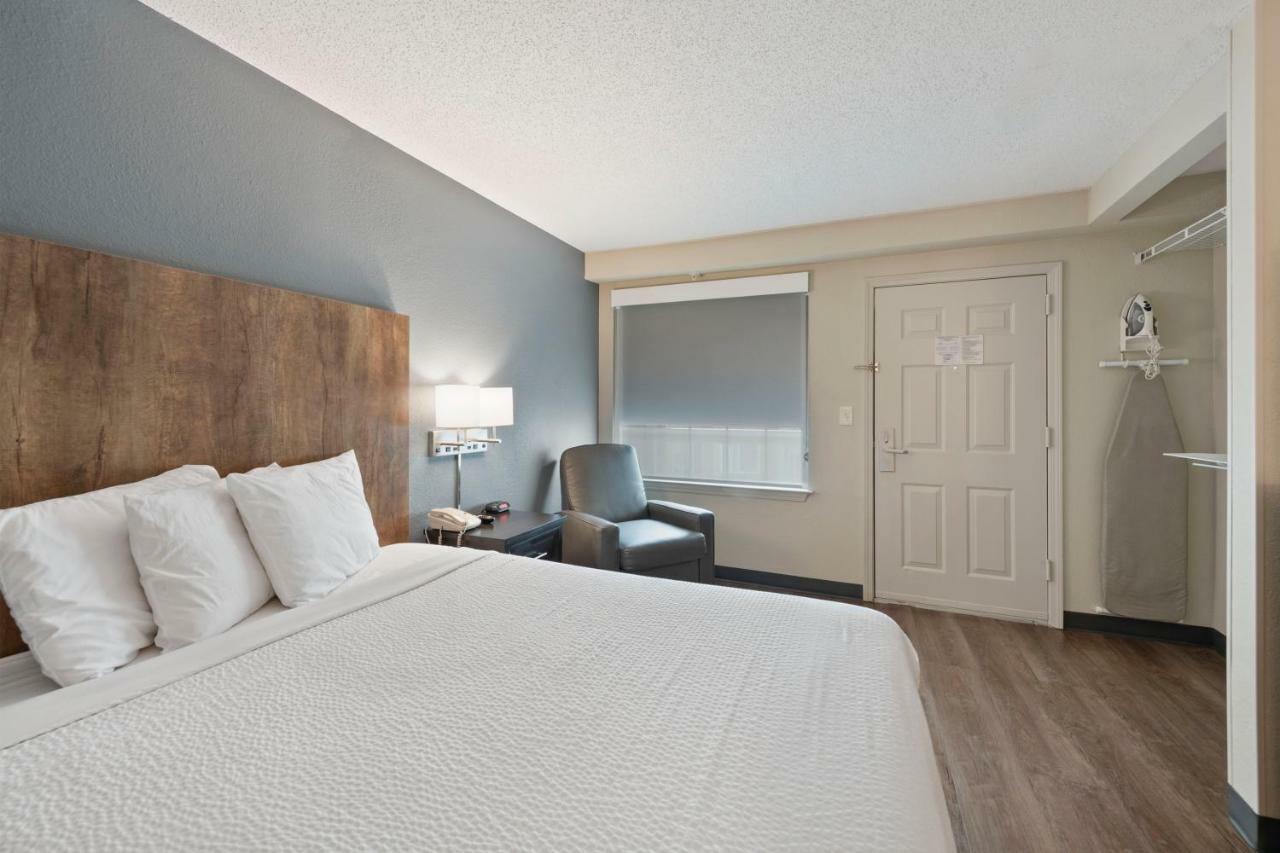 Extended Stay America Select Suites - Charlotte - Airport Buitenkant foto